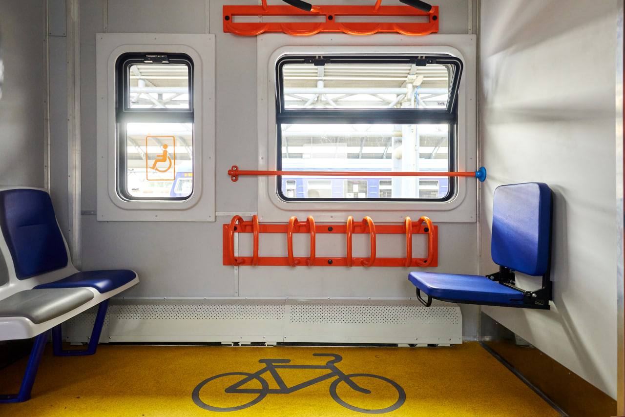 Стандарт качества: появились фото новой электрички, которая будет ездить в Киеве