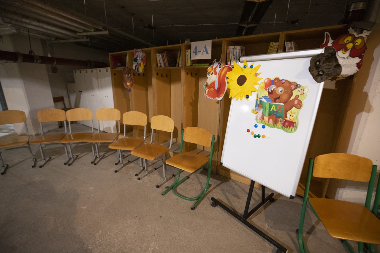 Вот так выглядят укрытия в школах Киева, которые будут работать с 1 сентября (фото)