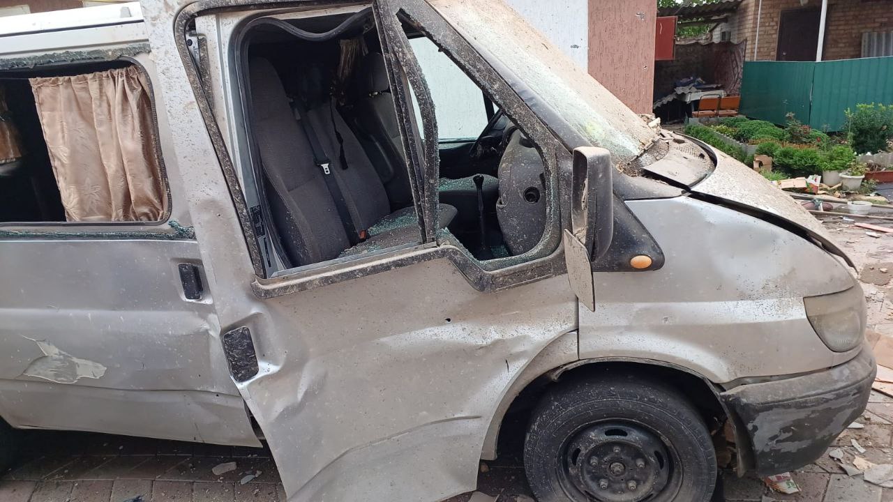 Оккупанты обстреляли Никополь из "Градов": есть раненый