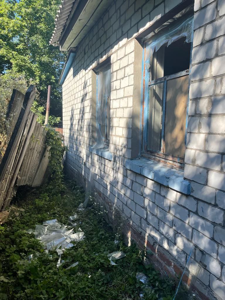 Окупанти обстріляли Сумську область: пошкоджені будинки та школа