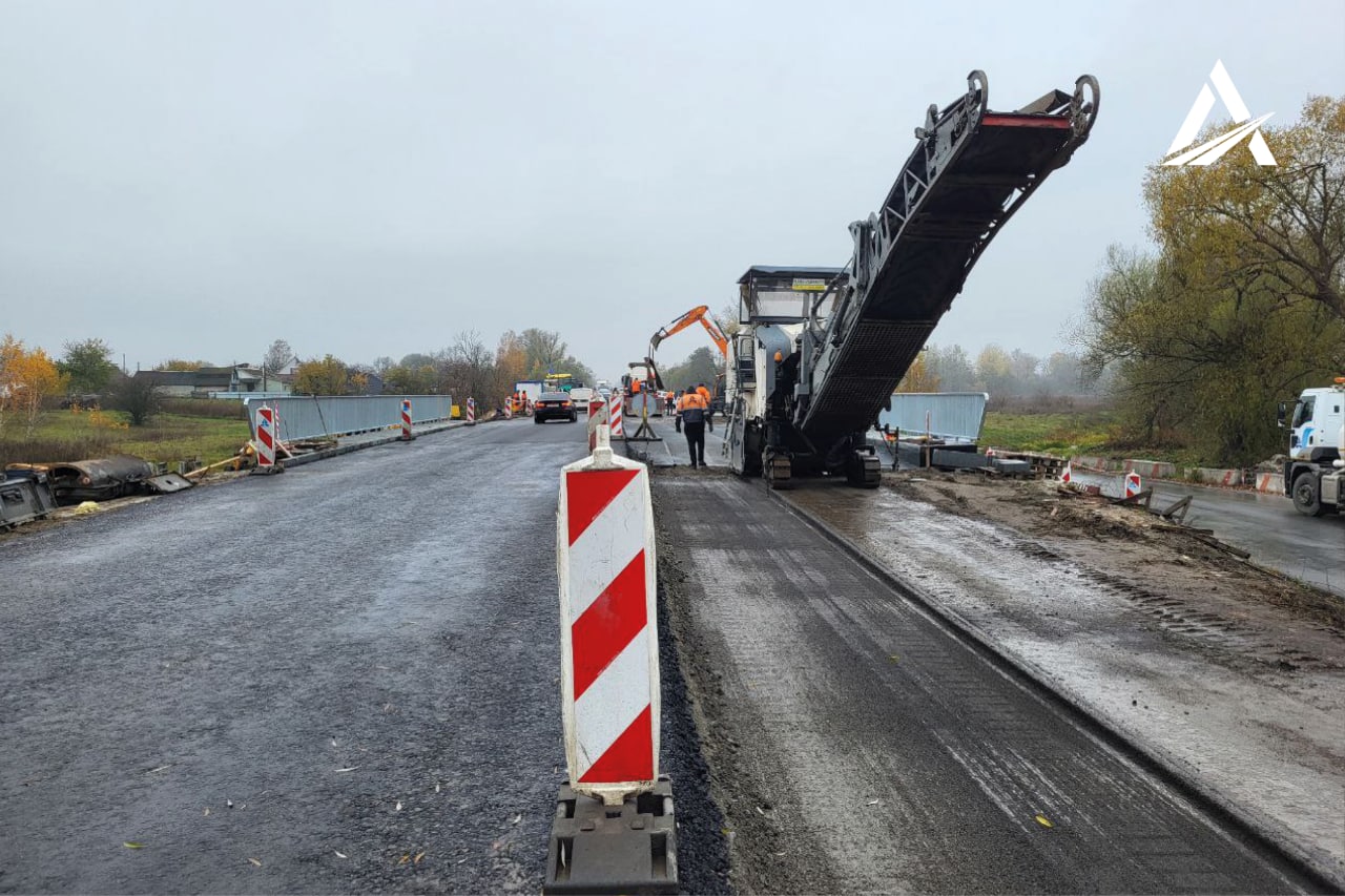 Дорожники відновили міст, яким окупанти хотіли увірватися до Чернігова