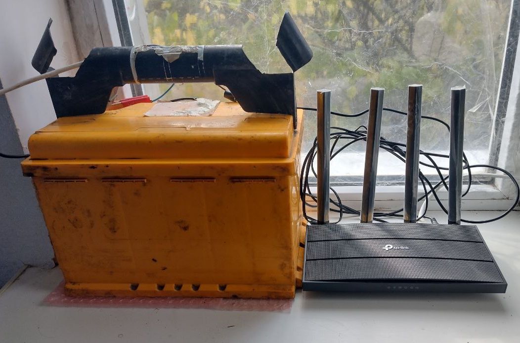 Як зробити повербанк для роутера, щоб при відключенні світла лишитися з інтернетом: лайфхак