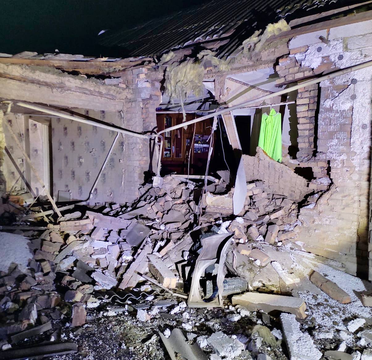 Окупанти обстріляли Нікопольський район з боку Енергодару: які наслідки