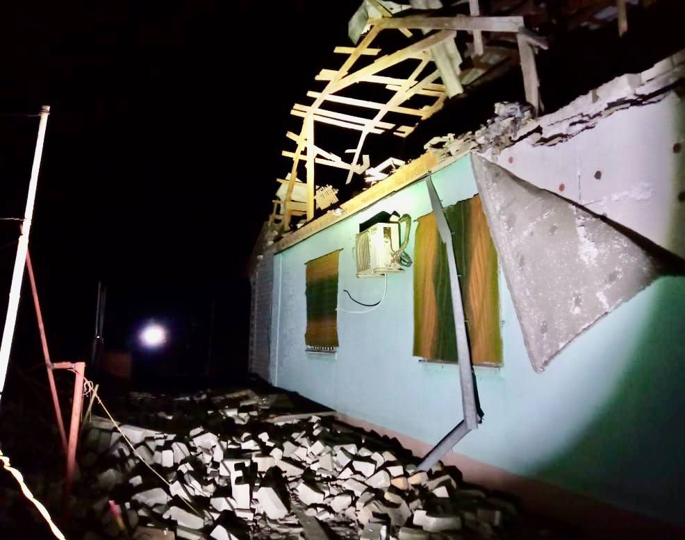 Росіяни вночі 10 разів накривали "Градами" Нікопольський район: які наслідки