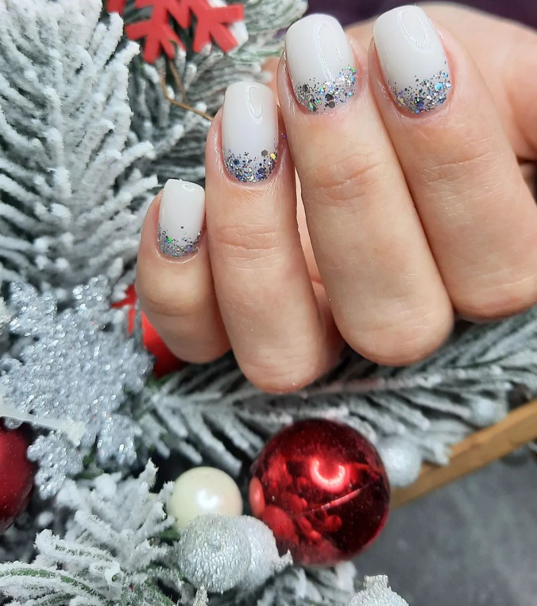 5 шикарних ідей для дизайну новорічного манікюру (фото)