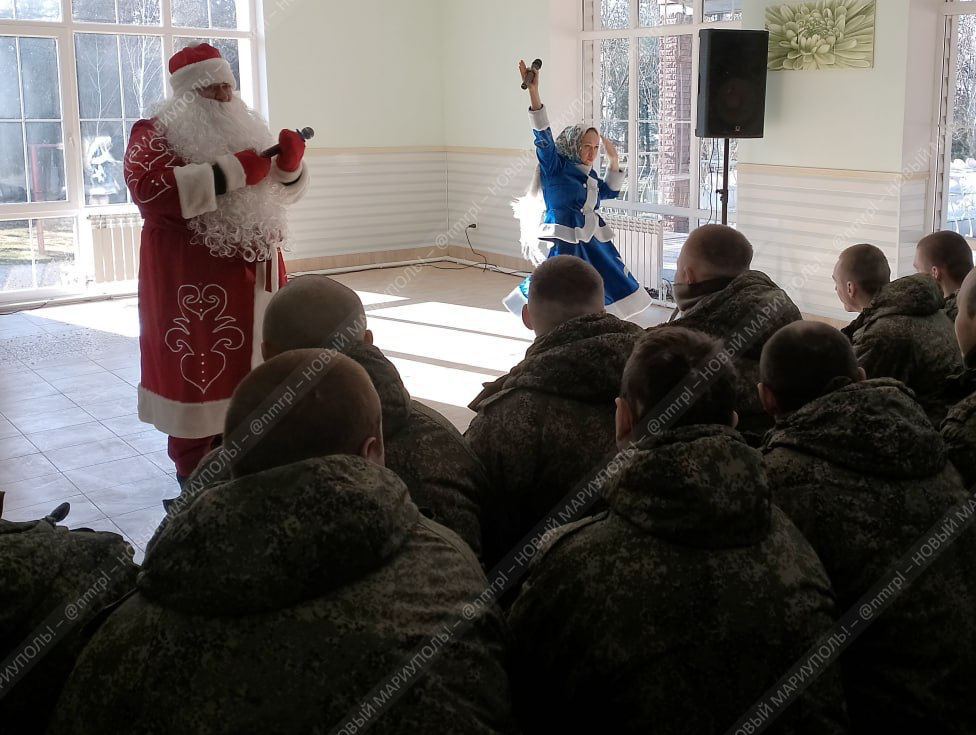 За відмову - у підвал: у Маріуполі дітей змусили розважати окупантів (фото)