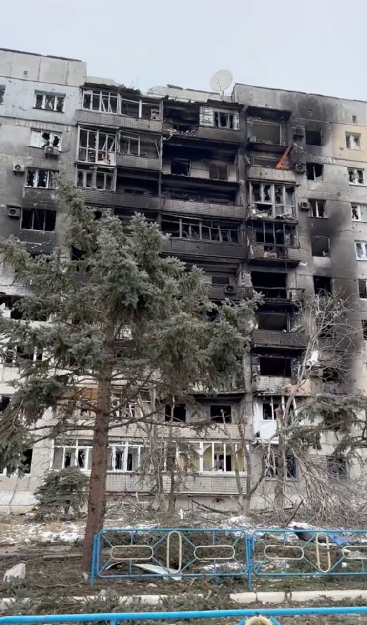 "Перетворюється на Маріуполь": російські окупанти жахливо зруйнували Вугледар (фото)