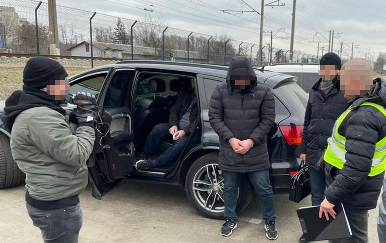 Оформляли волонтером чи багатодітним батьком: під Києвом блокували схему для ухилянтів