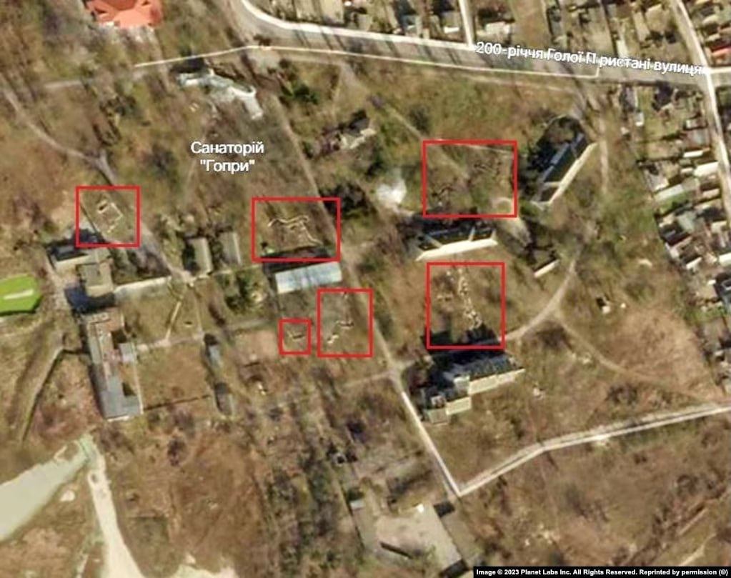 Військові РФ обстрілюють Херсон з міста Гола Пристань (супутникові знімки)