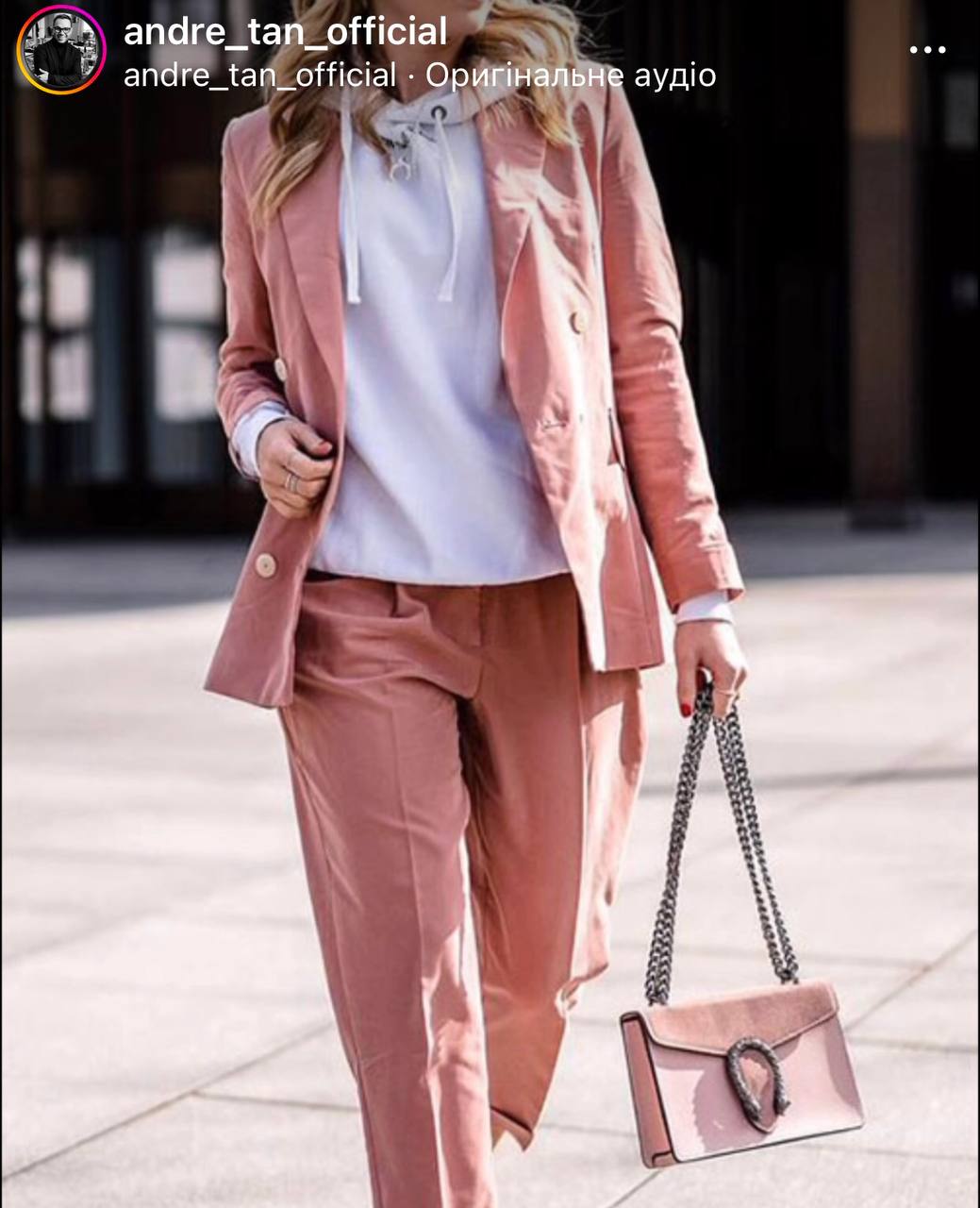 Андре Тан показал, с чем можно носить худи: подборка модных образов