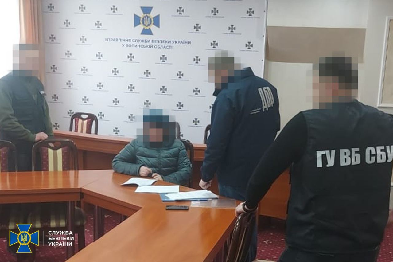 В Україні затримали працівницю СБУ, яка називала звірства в Бучі "інсценуванням"