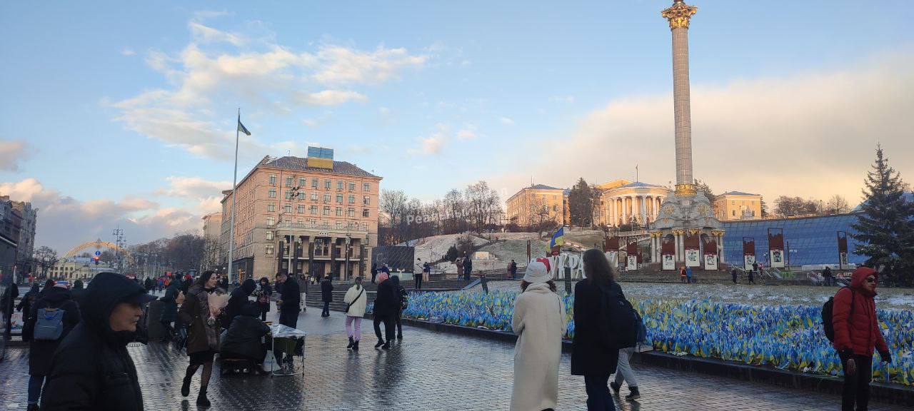 Ось як весняний снігопад припорошив Київ: завірюхи з кучугурами на відео і фото