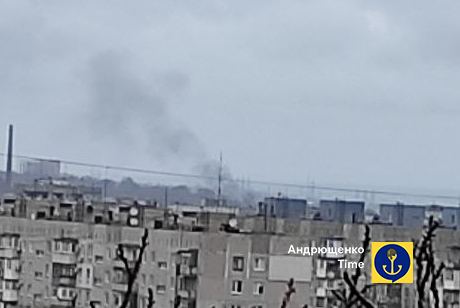 В окупованому Маріуполі пролунав вибух та виникла пожежа