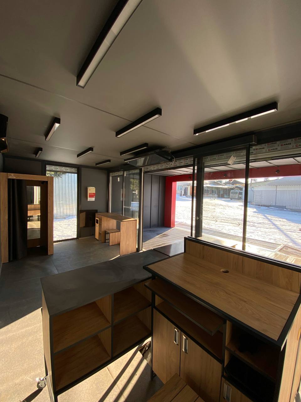 "Нова пошта" запустила новий формат відділень. З’явилися перші фото