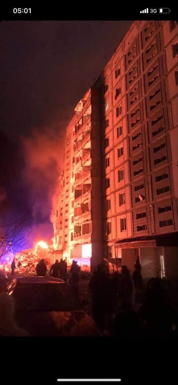 "Я вас ненавижу": в квартиру в Умани, где спали дети, попала российская ракета (видео)