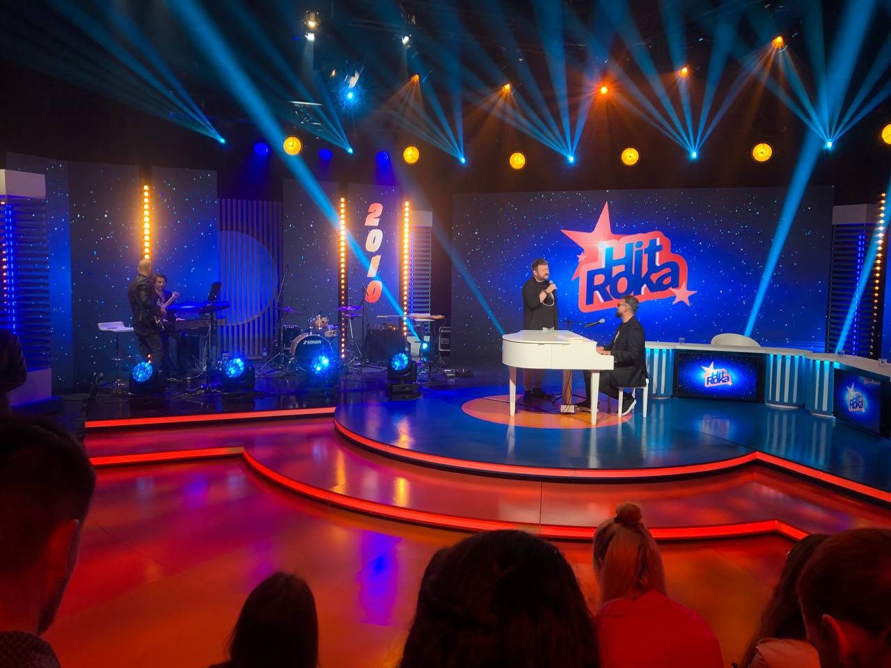 Низькі зарплати та "непотрібні" дипломи. Чому українцям складно знайти роботу за кордоном