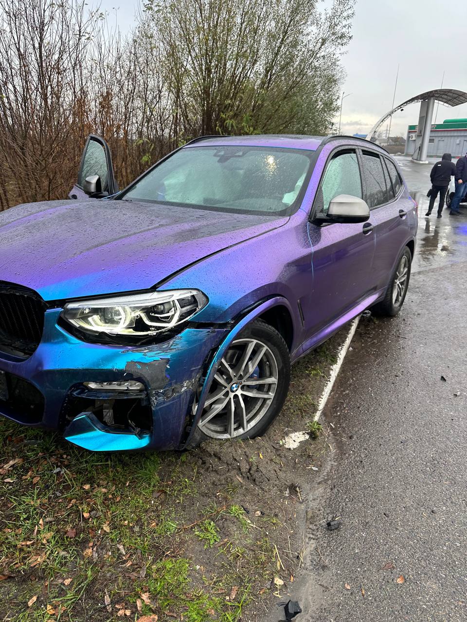 Відомий український блогер потрапив у жорстку аварію: фото з місця події