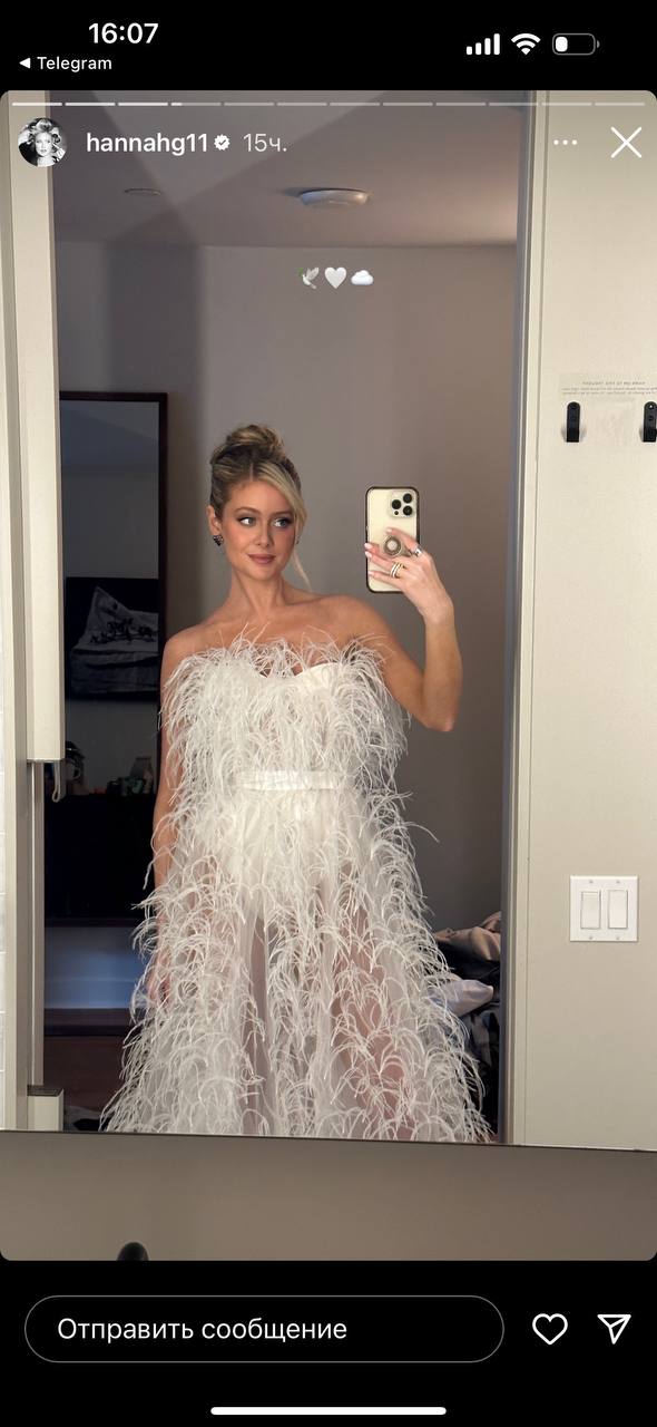 Американская телеведущая Ханна Гудвин показалась в платье от украинского бренда (фото)