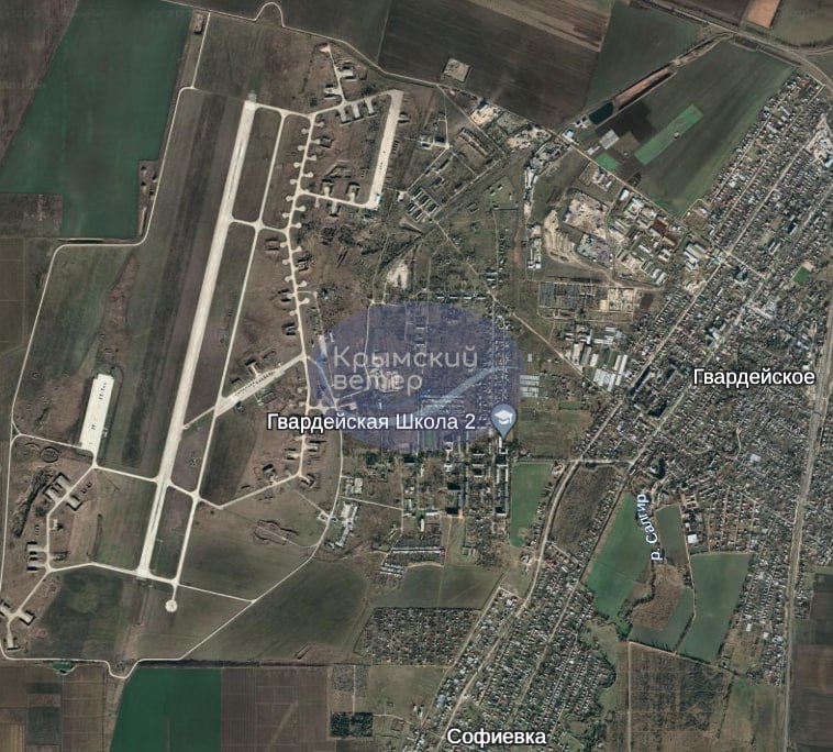 У Криму пролунали вибухи: горить нафтобаза у Гвардійському