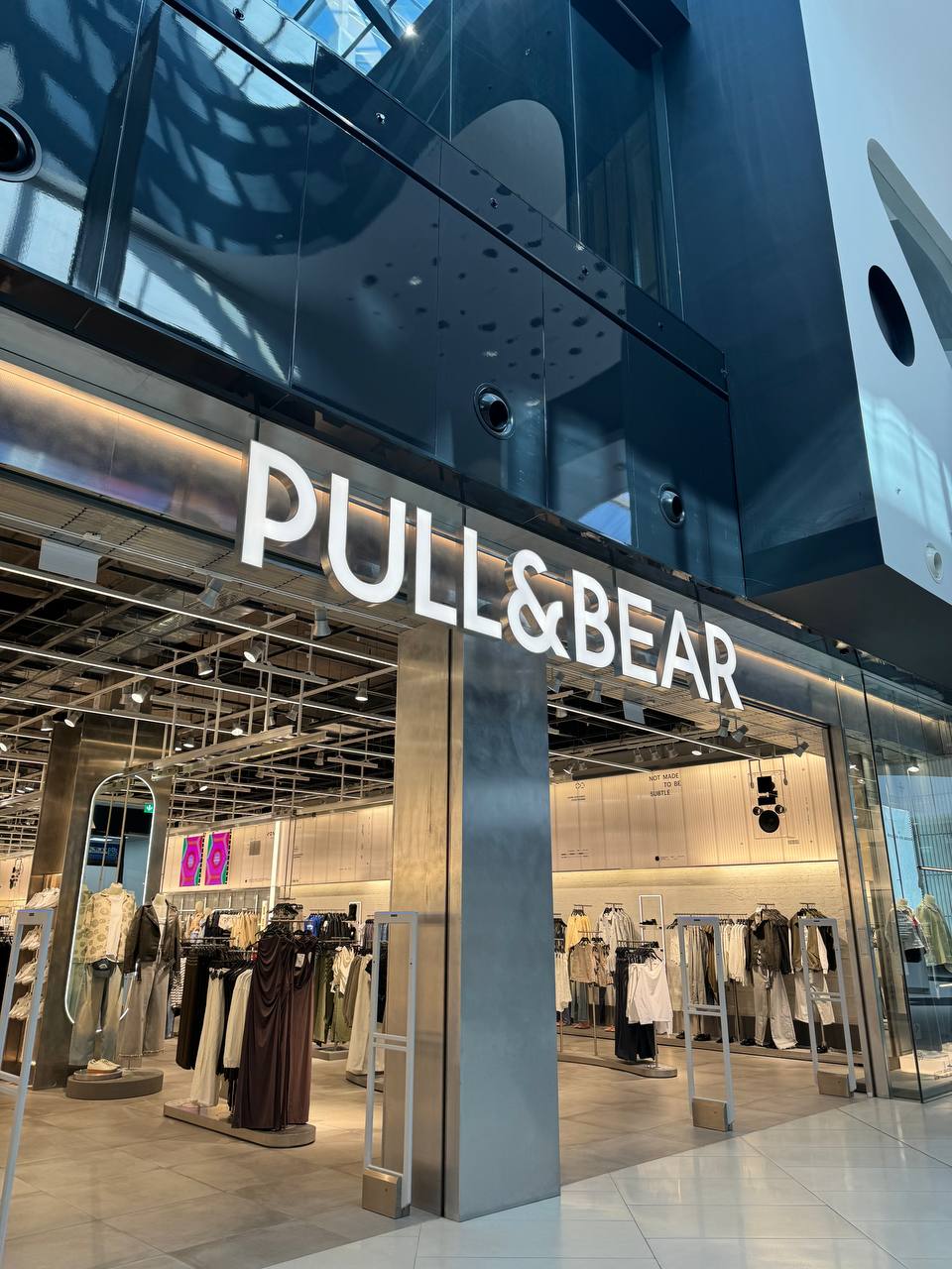 ZARA знову працює. Як відкривалися магазини Inditex у Києві (фото)