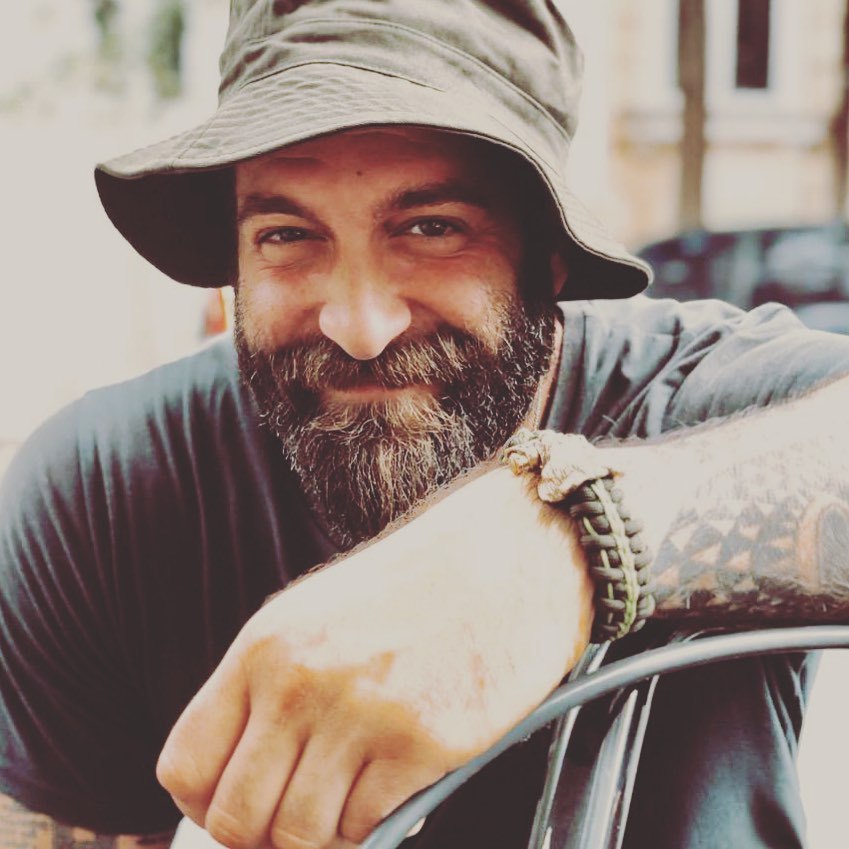 Ведущий-военнослужащий Даниэль Салем показал свои фронтовые будни (видео)