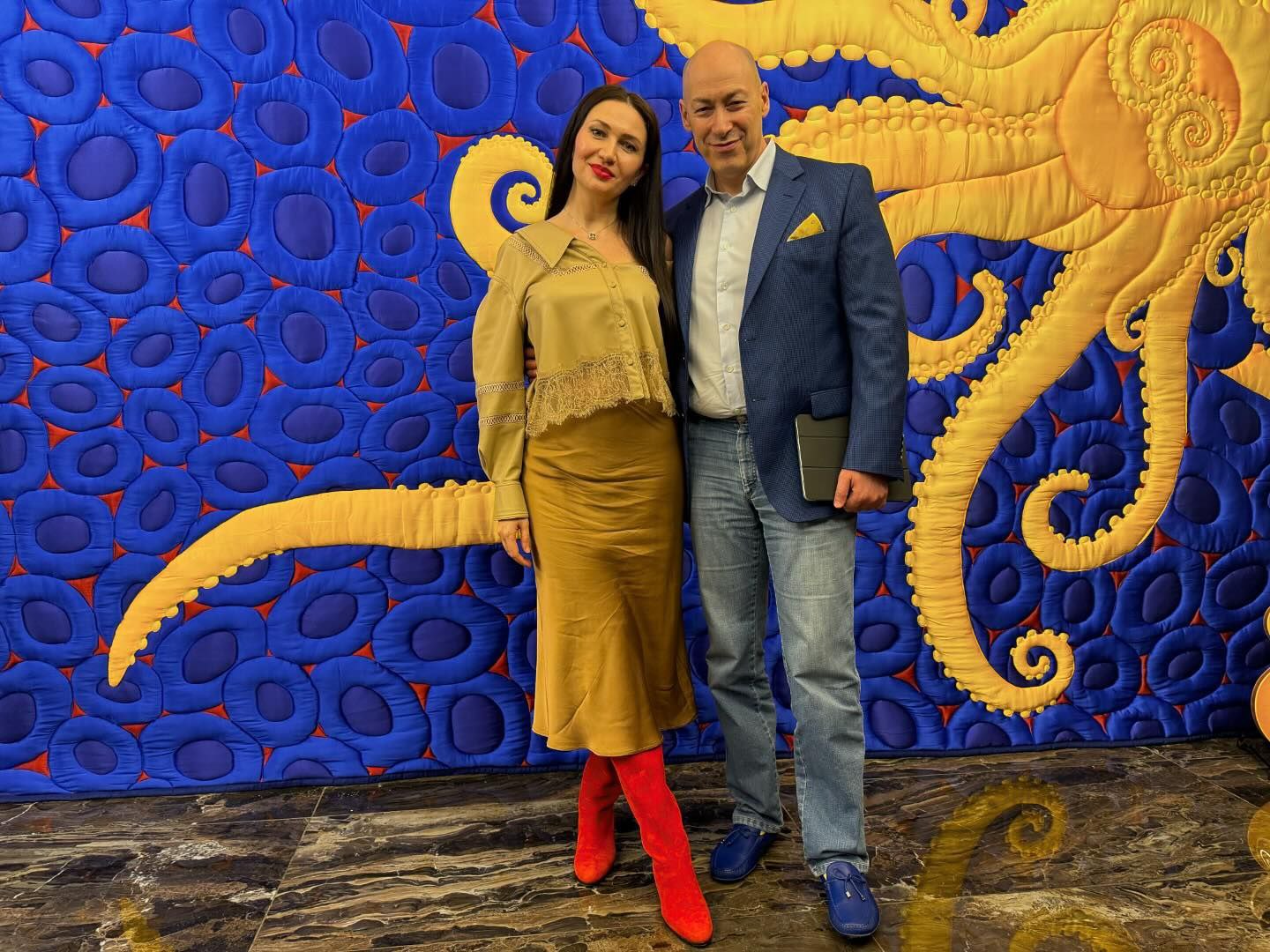 Жена Гордона назвала причину непростых отношений с Зеленским