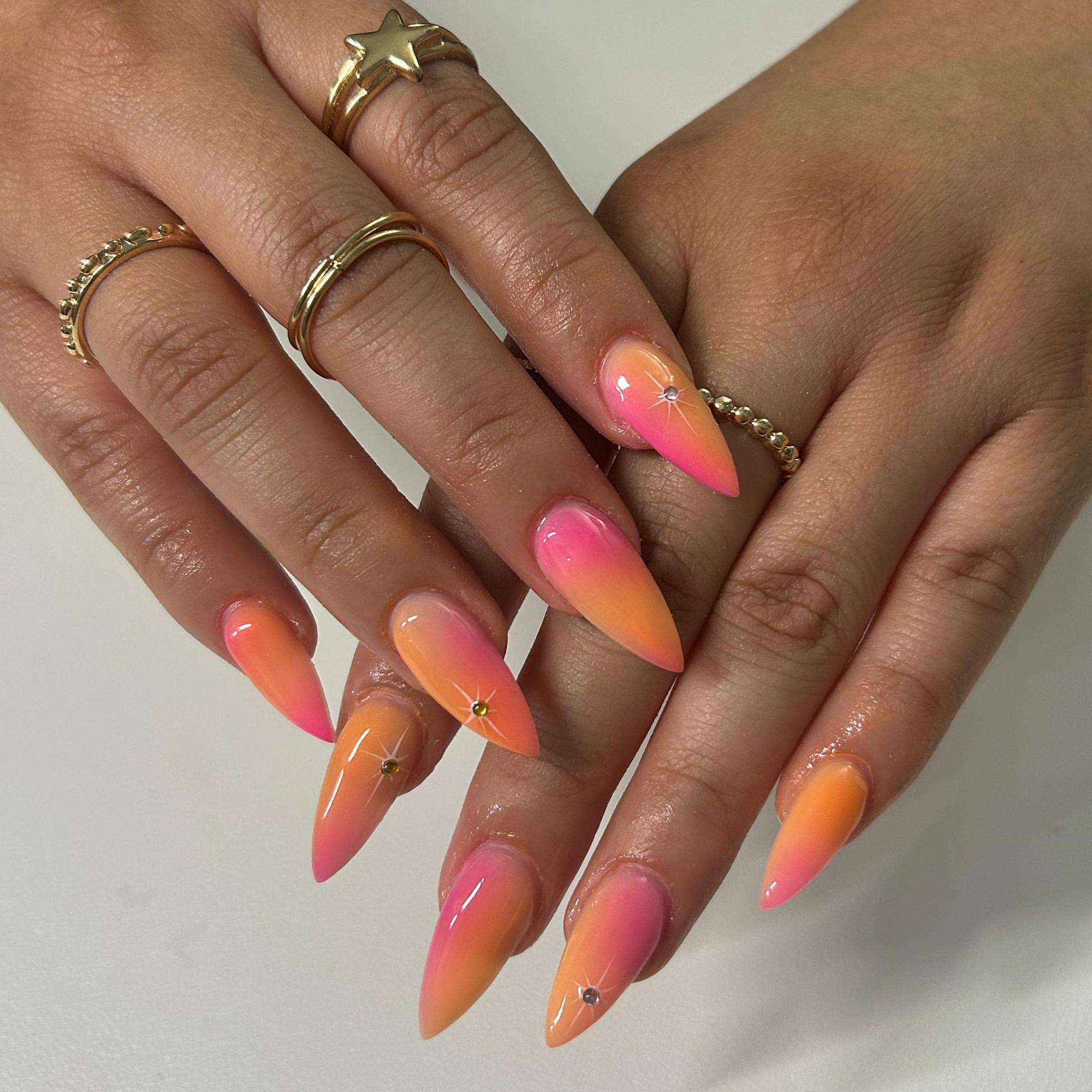 Ідеї на будь-який смак. Свіжі тренди літнього манікюру, які вам захочеться повторити