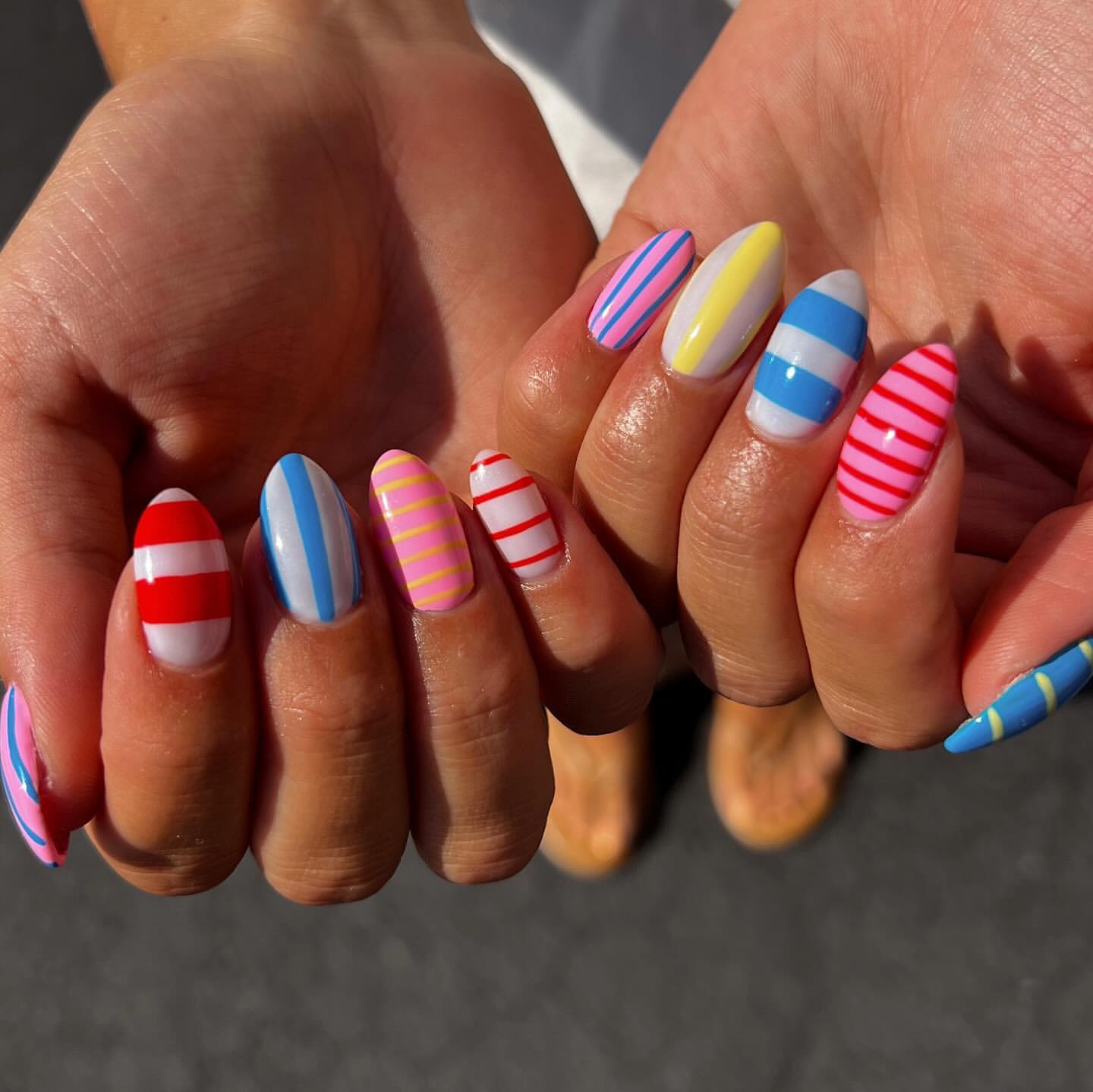 Ідеї на будь-який смак. Свіжі тренди літнього манікюру, які вам захочеться повторити