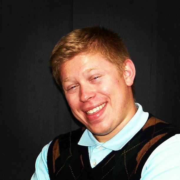 Як зараз виглядає зірка інтернет-мему "Браяну не щастить", чиє фото було усюди