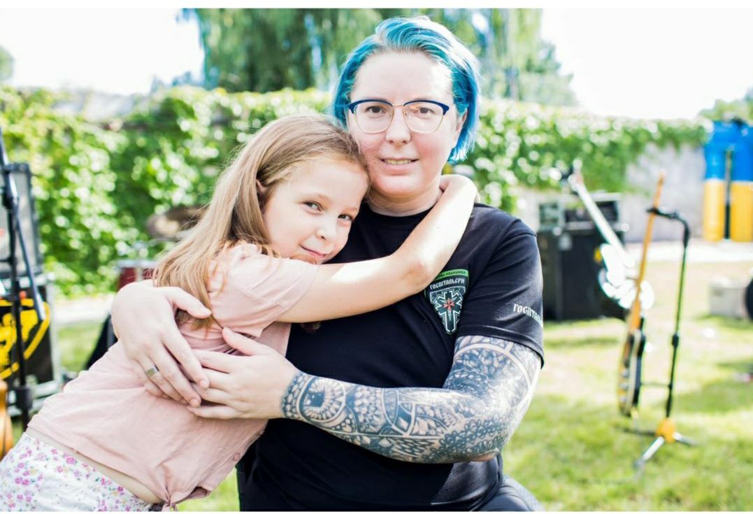 Врятувала понад 200 бійців. Де зараз Яна Зінкевич, яка заснувала "Госпітальєрів"