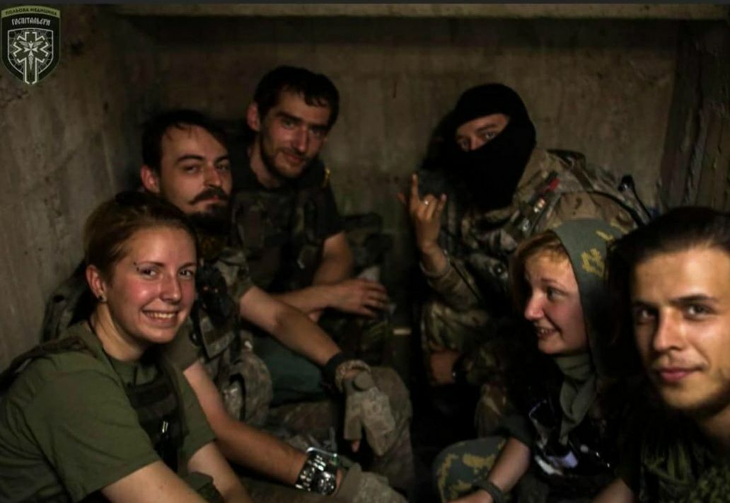 Врятувала понад 200 бійців. Де зараз Яна Зінкевич, яка заснувала "Госпітальєрів"