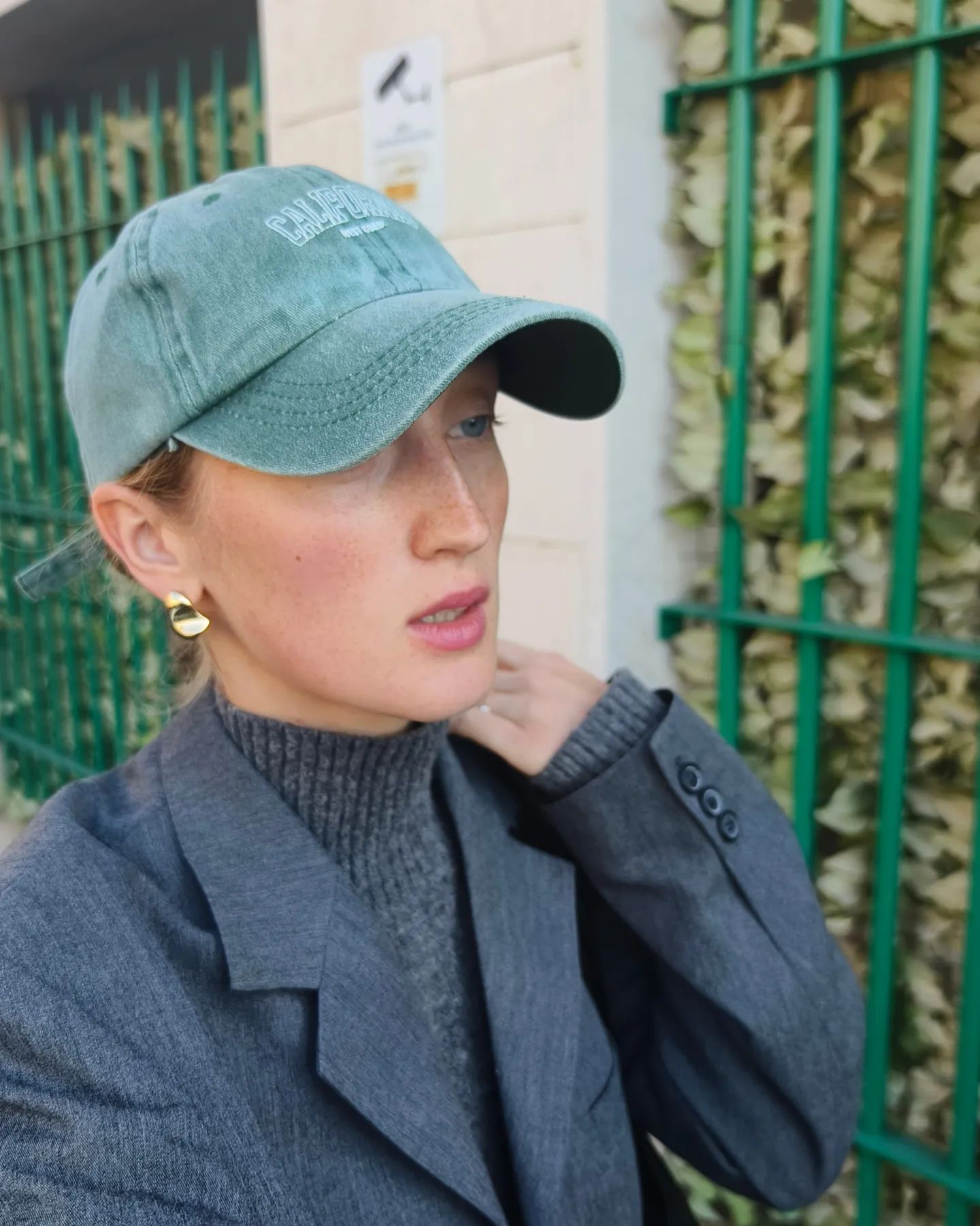 Модель з Маріуполя з'явилася на обкладинці Vogue: хто вона і що про неї відомо