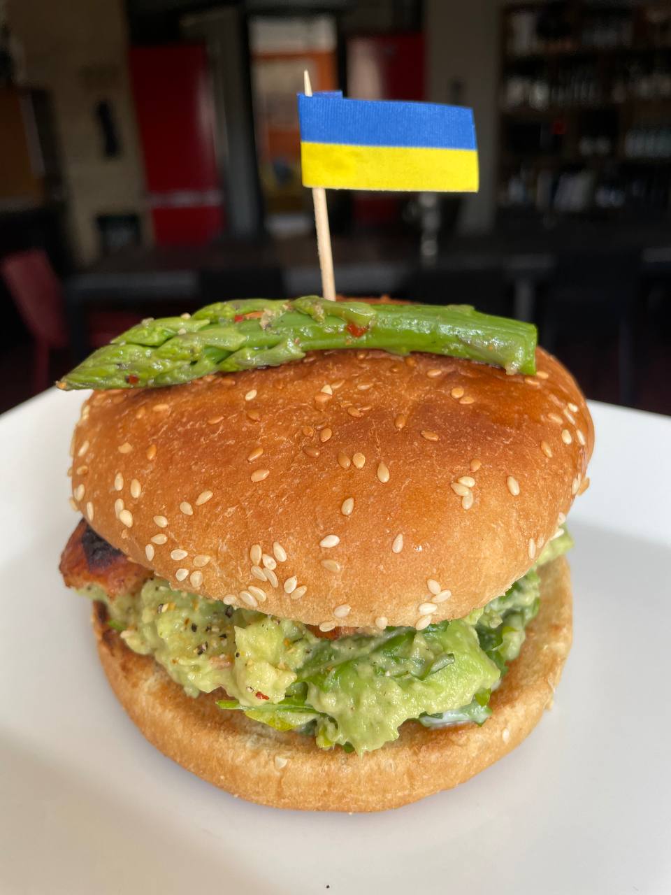 Фуд-фото і соціальні мережі. Навіщо люди фотографують свою їжу і чому це важливо