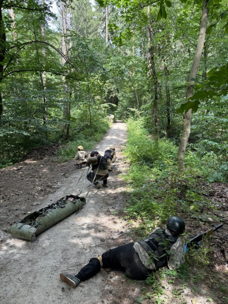 Защитники столицы. Как под Киевом учат стрелковому делу и азам такмеда