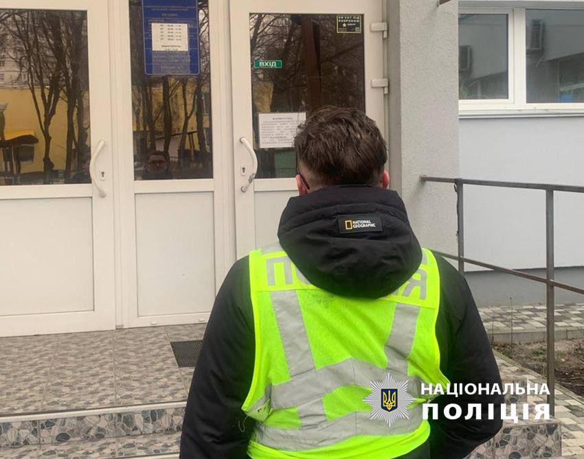 У Києві посадовець "накрутив" ціни на ремонт вентиляції у школи: йому повідомили про підозру