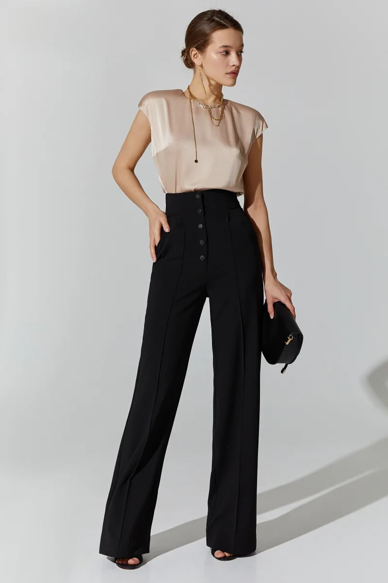 Як зібрати базовий гардероб у 2025: must-have речі для стильних образів від українських брендів