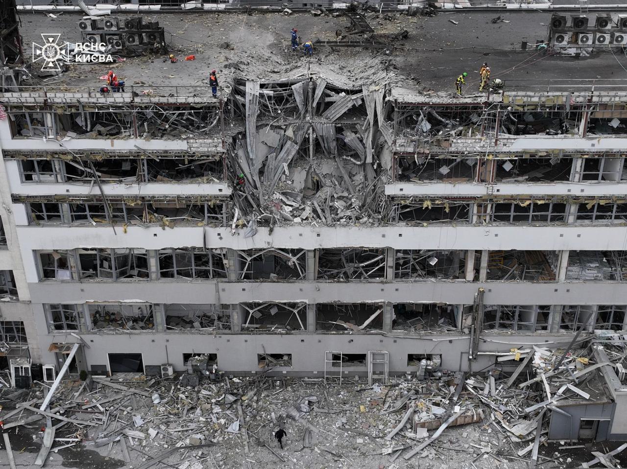 Терор замість перемир'я. Чому Путін посилює удари по Україні та чи відповість Трамп