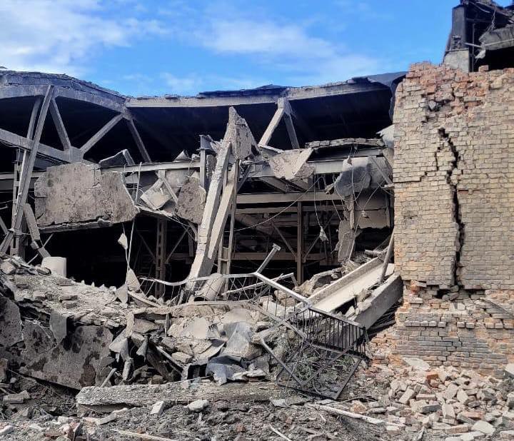 Росія вдарила по Сумах. Є загиблі і важкопоранені: перші фото наслідків