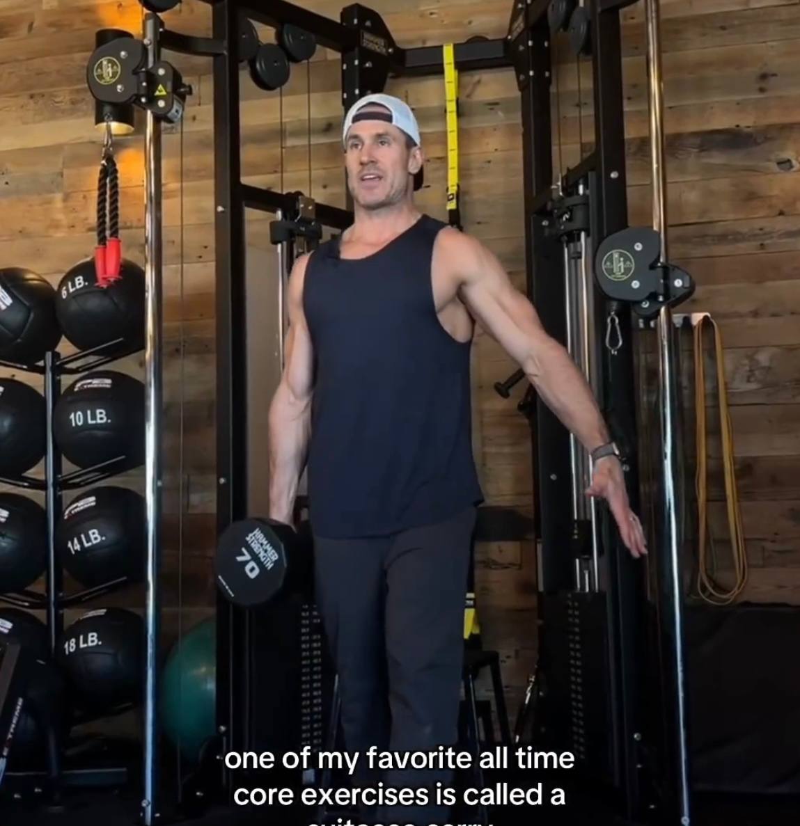 5 вправ від тренера Блейк Лайвлі, які допоможуть отримати ідеальне тіло