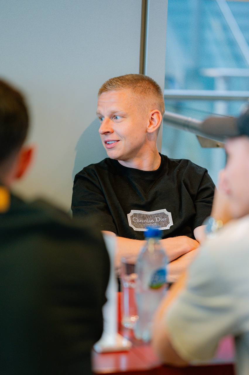 Збірна України прибула в Торонто для участі в Canadian Shield: де і коли дивитися матчі