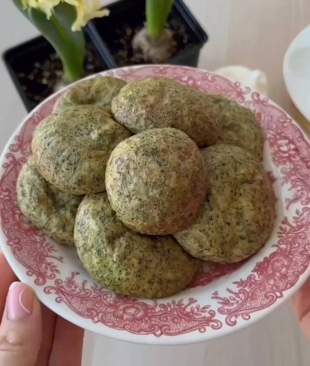 Корисні булочки з броколі всього з 5 інгредієнтів: готуються дуже швидко