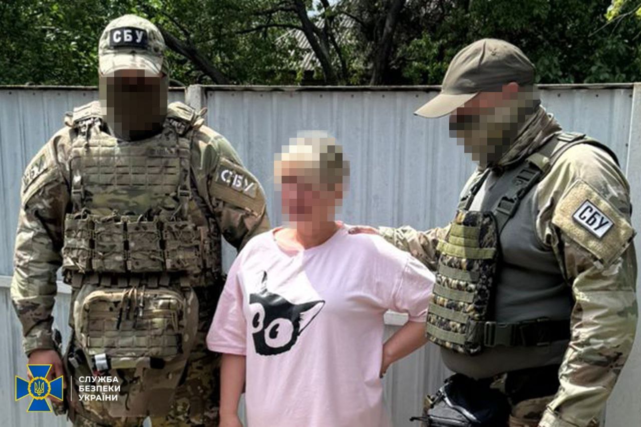 СБУ затримала ворожих інформаторок на Донеччині: ким вони працювали (фото)