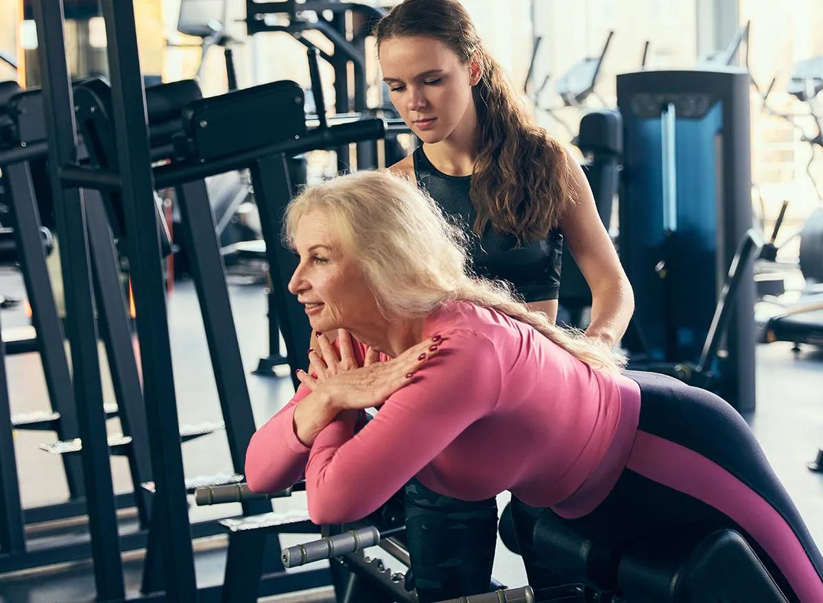 Топ-5 тренажерів у спортзалі, які зроблять ваш живіт плоским