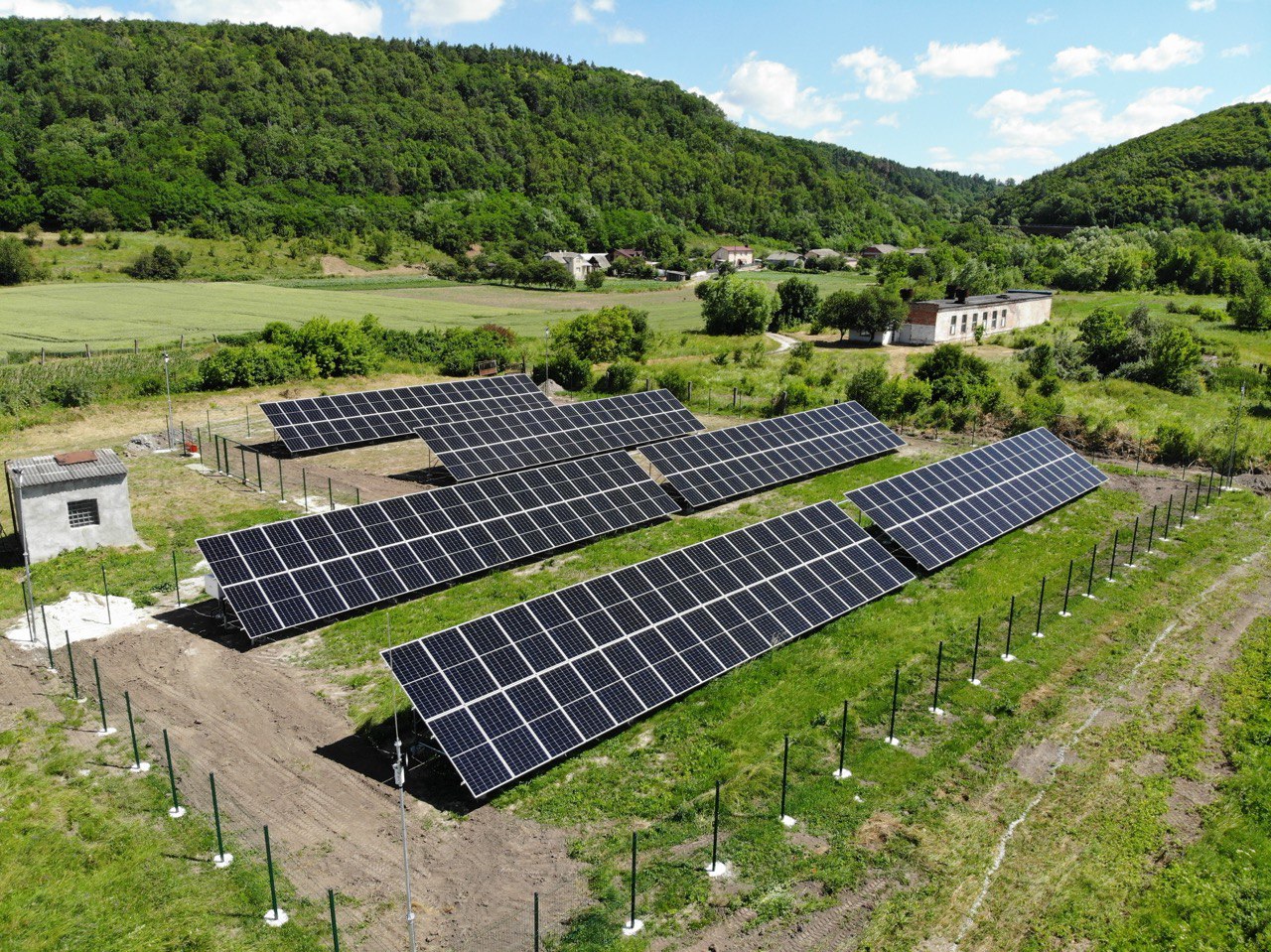 Майбутнє за сонцем. Як водоканал у Чорткові економить завдяки сонячним станціям