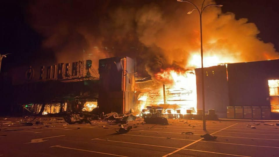 Під ударом Харків, елітна висотка у Дніпрі і "Епіцентр" у Кам'янському: все про атаку РФ