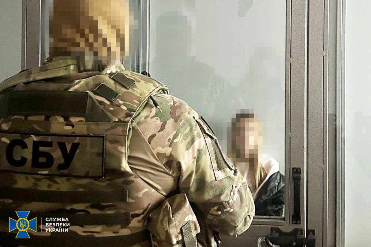 Фотографувала військові об’єкти, гуляючи з 6-річним сином: агентка РФ отримала 15 років тюрми