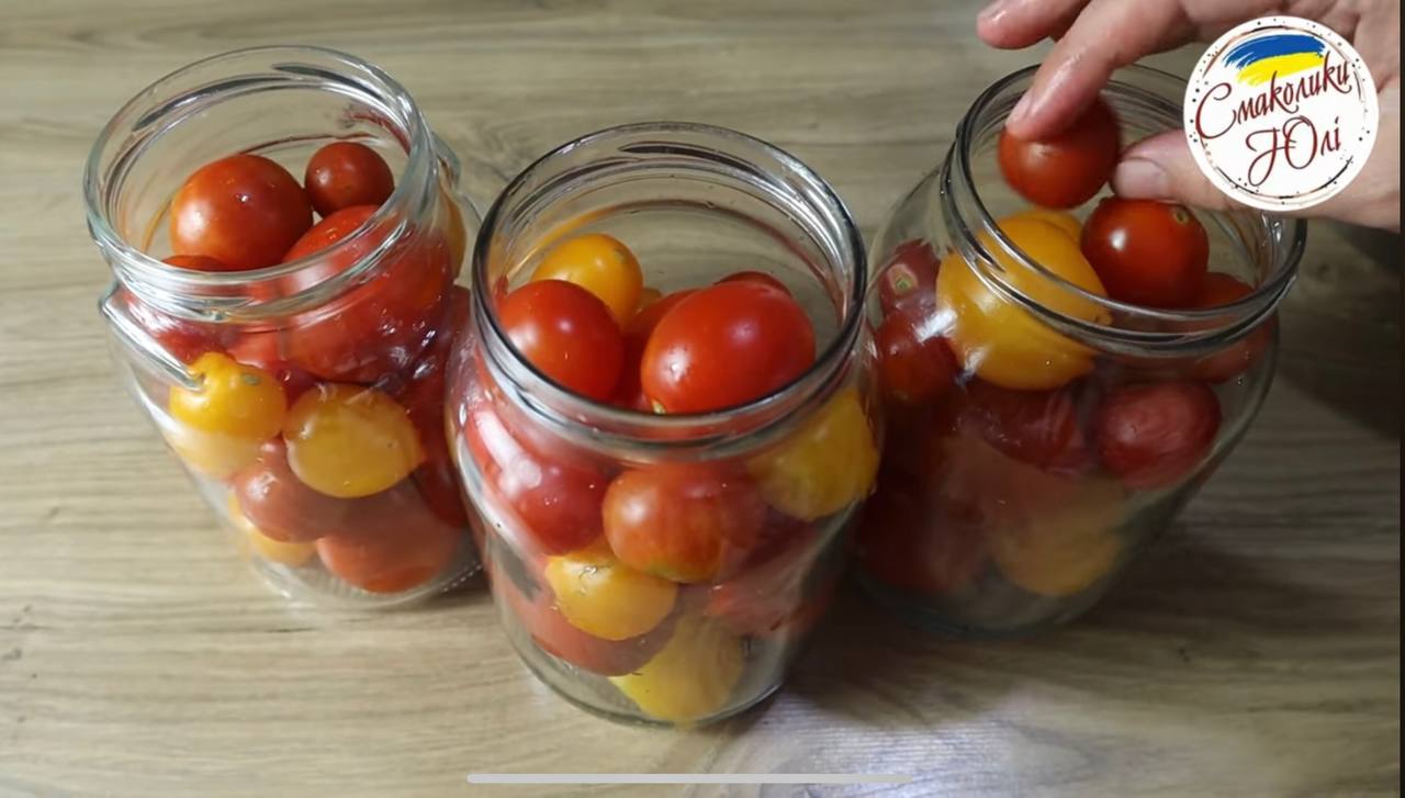 Помідори на зиму без зелені: ідеальний варіант швидкої консервації