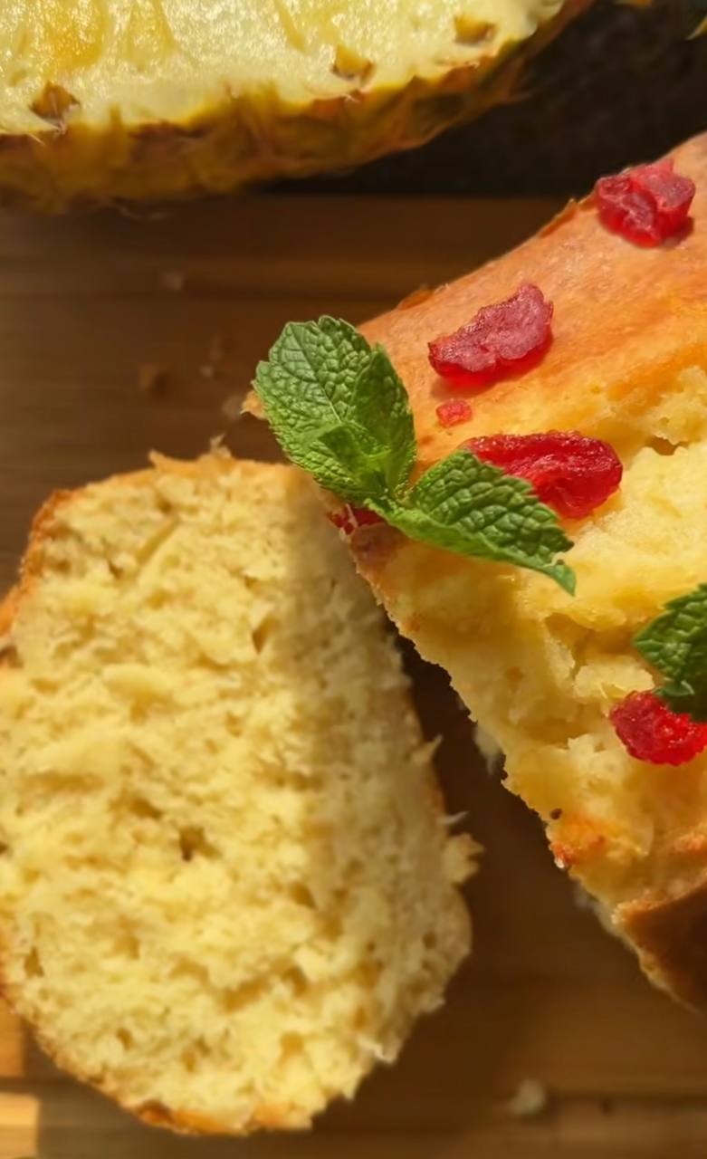 Готуємо ананасовий кекс, який не схожий на інші: його смак здивує усіх