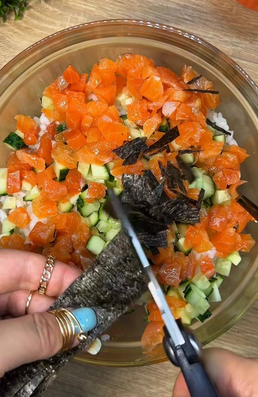 Ліниві суші вдома за 10 хвилин: легкий покроковий рецепт