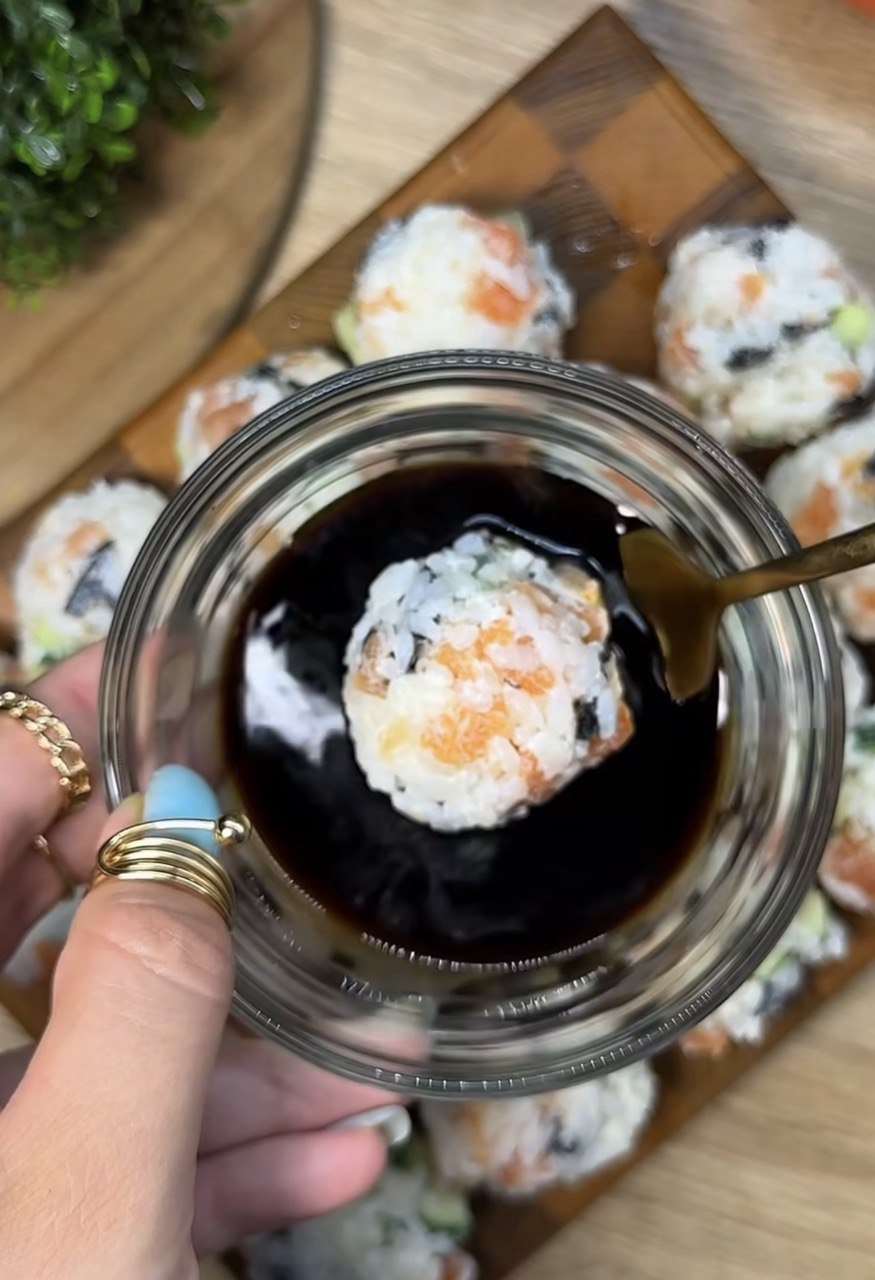 Ліниві суші вдома за 10 хвилин: легкий покроковий рецепт